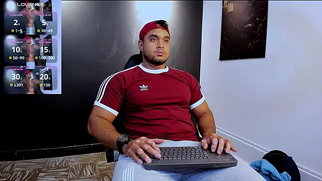 Big furry bear13 online show from March 31, 6:47 am