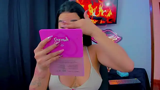 sunshine uwu22 online show from March 3, 7:42 pm