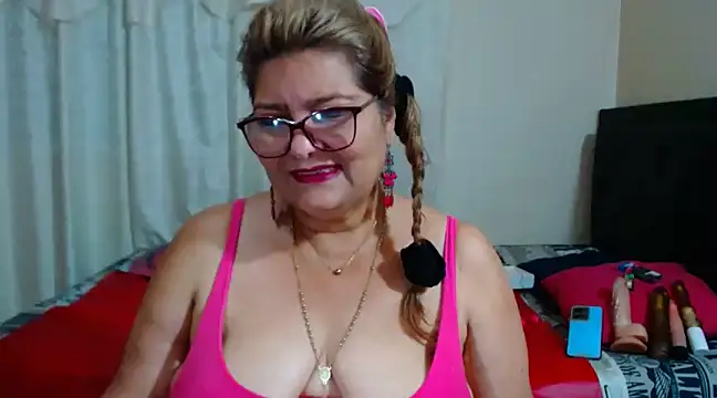 Snapshot of maturehot649 chatting on January 10, 12:26 pm maturehot649 online show from January 10, 12:26 pm