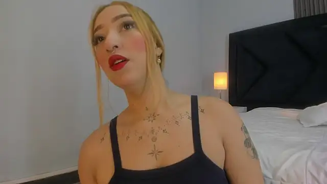 MollyCruz online show from February 15, 11:39 am