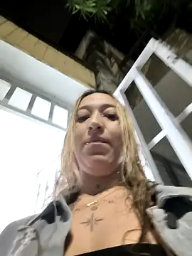 MollyCruz online show from February 2, 10:36 am