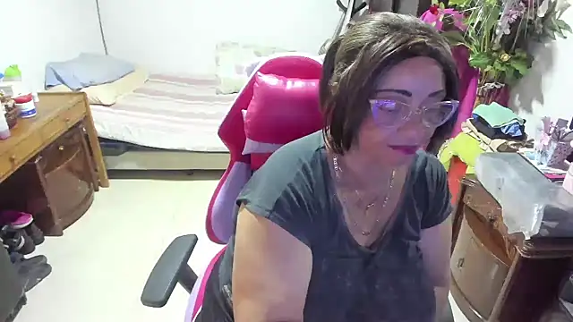 Mrs mommy  online show from February 3, 5:03 pm