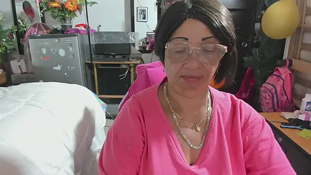 Mrs mommy  online show from November 20, 8:52 pm