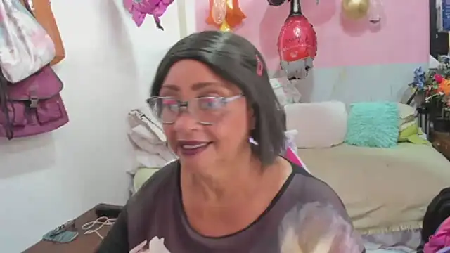 Mrs mommy  online show from April 16, 4:30 pm