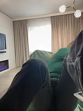 HotXMom online show from February 27, 10:37 am