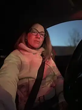 HotXMom online show from March 7, 4:13 am