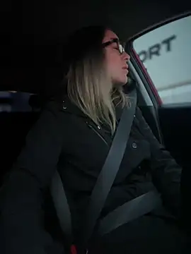 HotXMom online show from March 12, 4:30 am