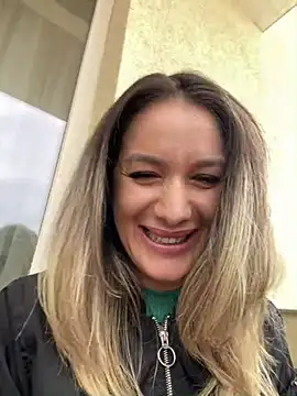 HotXMom online show from March 13, 10:36 am