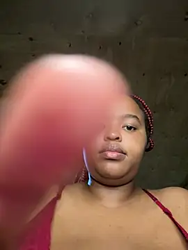 Linahlove online show from January 1, 10:03 pm