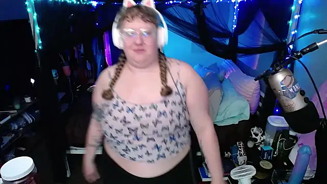 FatVeronica online show from February 6, 6:29 am