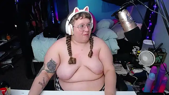 FatVeronica online show from March 3, 12:26 am