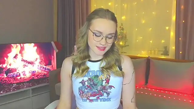 Snapshot of Aurora_Golden1 chatting on January 24, 4:28 pm Aurora Golden1 online show from January 24, 4:28 pm