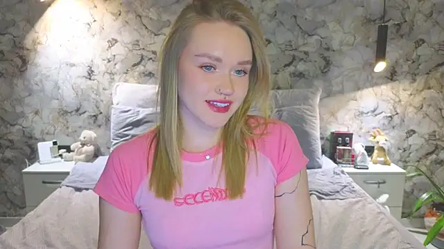 Aurora Golden1 online show from November 6, 4:30 pm