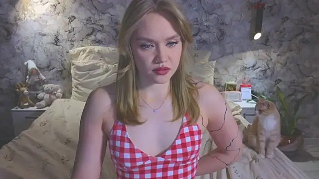 Aurora Golden1 online show from February 26, 5:01 pm