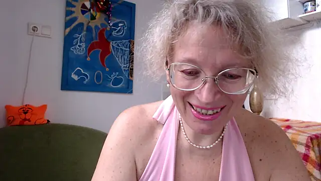 Snapshot of Zosya1111 chatting on January 12, 8:57 am Zosya1111 online show from January 12, 8:57 am