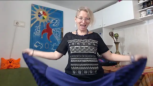 Snapshot of Zosya1111 chatting on February 3, 1:19 pm Zosya1111 online show from February 3, 1:19 pm