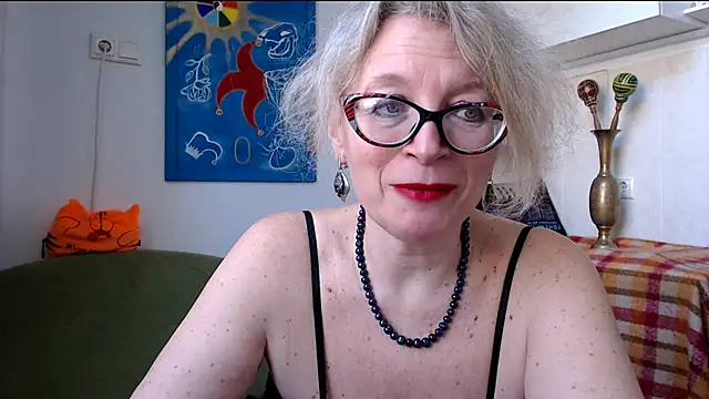 Snapshot of Zosya1111 chatting on February 23, 9:11 am Zosya1111 online show from February 23, 9:11 am