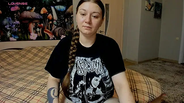 Snapshot of AlisaBacker chatting on September 23, 1:14 pm AlisaBacker online show from September 23, 1:14 pm