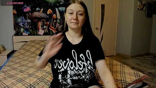 Snapshot of AlisaBacker chatting on October 5, 3:21 pm AlisaBacker online show from October 5, 3:21 pm