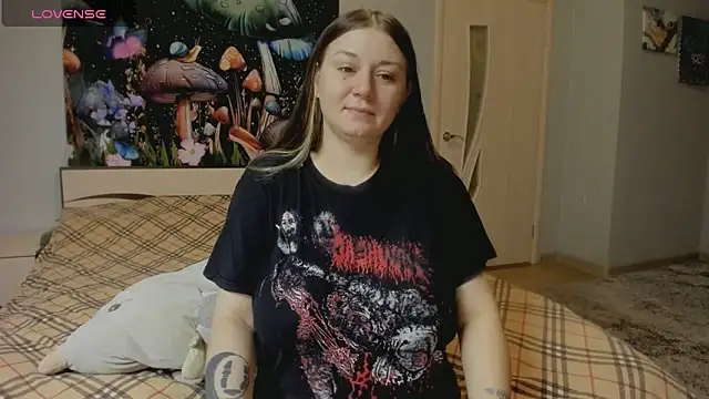 Snapshot of AlisaBacker chatting on October 17, 3:47 pm AlisaBacker online show from October 17, 3:47 pm