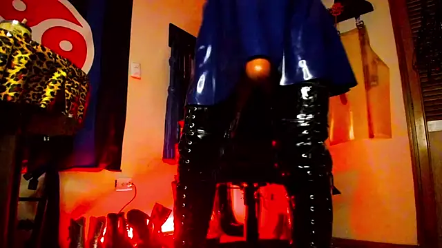 DominatrixBlue online show from February 7, 6:34 pm