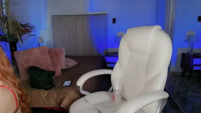 Ezraa1 online show from November 18, 8:02 pm