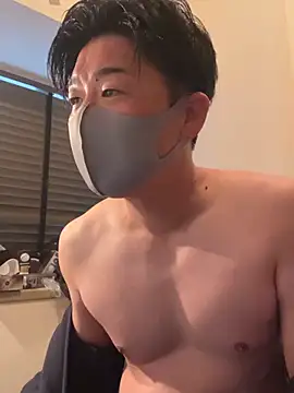 Snapshot of MTKIK chatting on February 1, 1:04 am MTKIK online show from February 1, 1:04 am