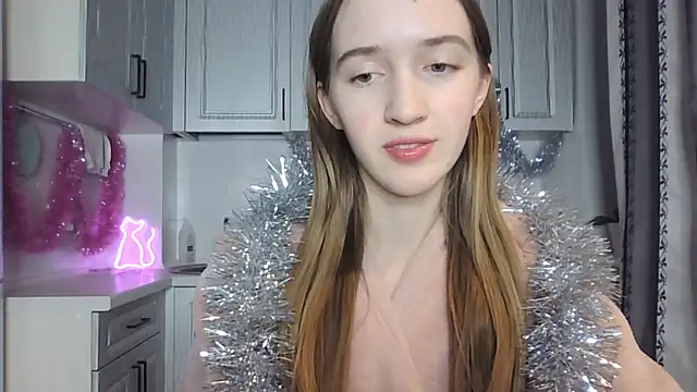 Snapshot of leslie_my_lovee chatting on December 26, 12:14 am leslie my lovee online show from December 26, 12:14 am