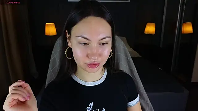 Snapshot of GIGI_BENNET chatting on December 29, 5:31 am GIGI BENNET online show from December 29, 5:31 am