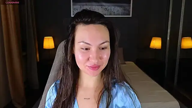 Snapshot of GIGI_BENNET chatting on January 7, 5:43 am GIGI BENNET online show from January 7, 5:43 am