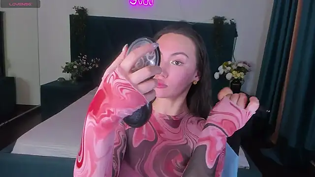 Snapshot of GIGI_BENNET chatting on January 19, 3:53 pm GIGI BENNET online show from January 19, 3:53 pm