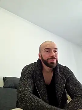 AronGrant online show from March 2, 12:22 pm