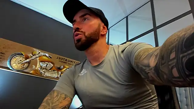 AronGrant online show from October 14, 10:27 am