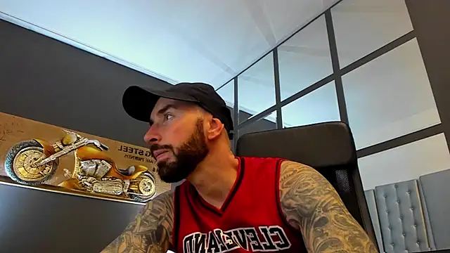 AronGrant online show from November 25, 9:42 am