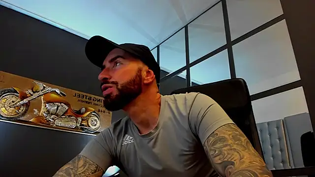 AronGrant online show from February 6, 9:45 am