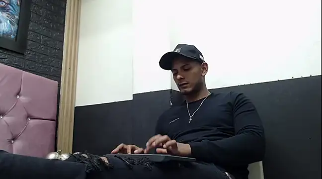 Chris Dick23 online show from January 22, 5:26 am