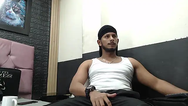 Chris Dick23 online show from September 12, 5:29 am