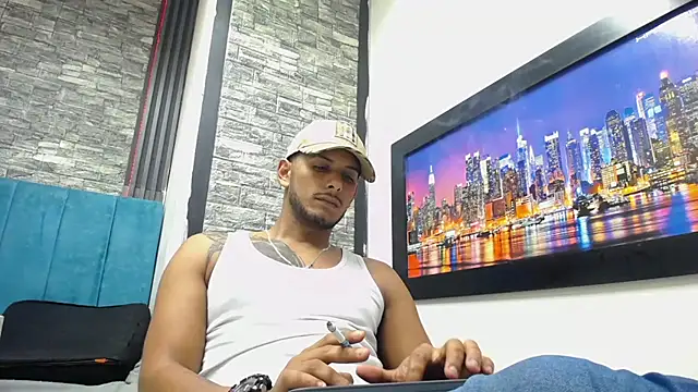 Chris Dick23 online show from February 7, 4:38 am