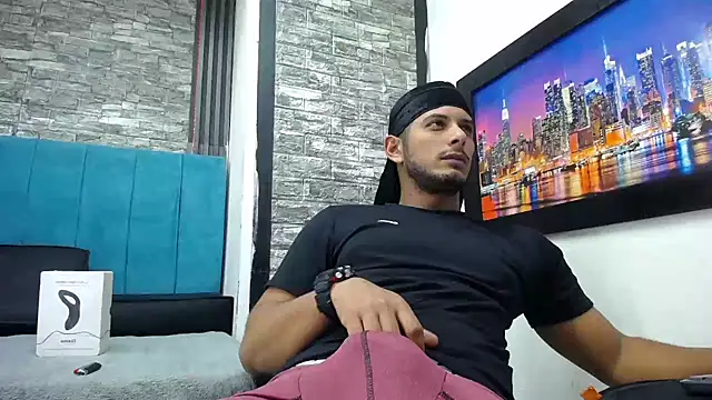 Chris Dick23 online show from March 20, 4:28 am