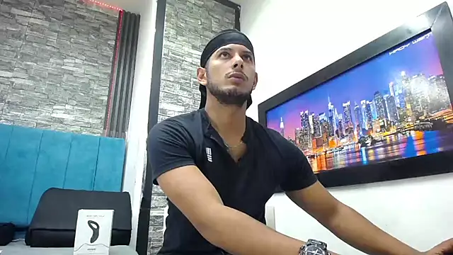 Chris Dick23 online show from March 22, 5:22 am