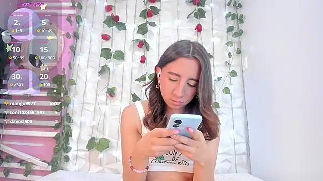 Miiaa doll online show from January 24, 2:41 pm