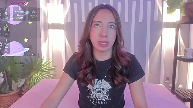 Miiaa doll online show from March 21, 3:35 pm