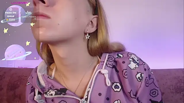 Miiaa doll online show from October 1, 11:27 am