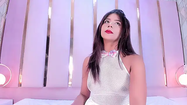 Snapshot of AlinaSweett chatting on January 17, 8:11 pm AlinaSweett online show from January 17, 8:11 pm