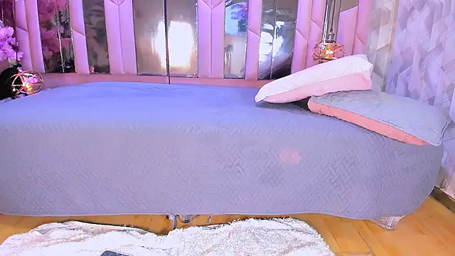 Snapshot of AlinaSweett chatting on February 23, 5:10 pm AlinaSweett online show from February 23, 5:10 pm