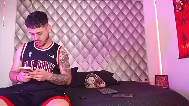 CoupleSwingerLatin online show from May 14, 3:41 pm