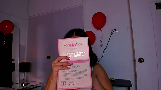 Miaa Garcia online show from February 14, 8:59 pm