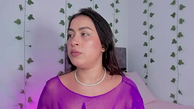 Miaa Garcia online show from July 31, 10:20 pm