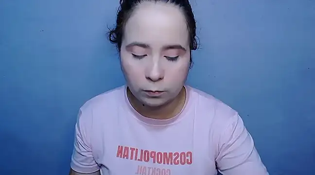 SubLayla01 online show from December 6, 6:28 pm