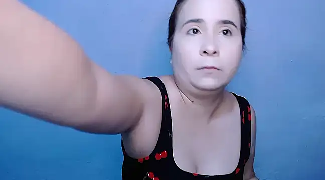 SubLayla01 online show from January 18, 6:21 pm